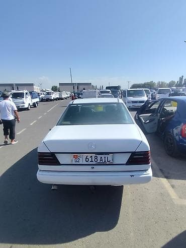 Унаа: Mercedes-Benz W124: 1992 г., 2.6 л, Кол менен иштөөчү, Бензин, Седан — 4