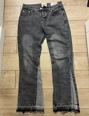 Сливаю фастом джинсы из плотного денима с оригинальным дизайном: -