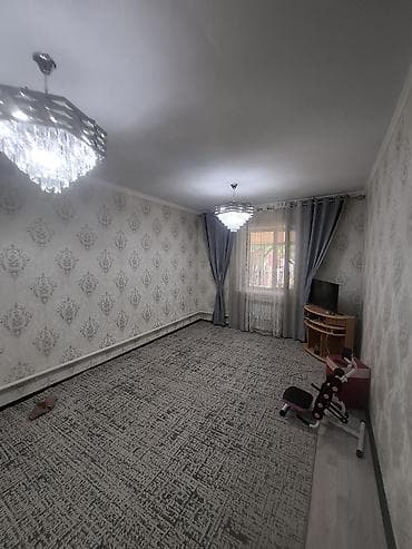 обмен домов: Үй участогу менен сатылат, дареги Ахунбаев ак түз, үй кирпичный 150кв — 1