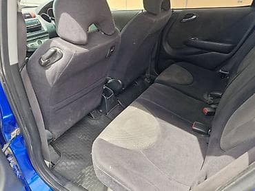 Продажа авто: Honda Fit: 2004 г., 1.5 л, Автомат, Бензин, Хэтчбэк — 7