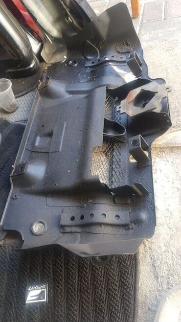 рунер: 4Runner 285 кузов. авто запчасти . дверь зеркало стекло обшивка крыло — 3