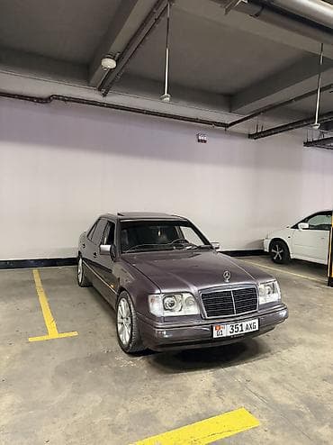 Mercedes-Benz 220: 1994 г., 2.2 л, Механика, Бензин, Седан — 1