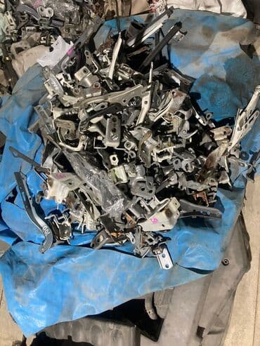 бамперный катафот передний хонда срв 1: Дверные петли, Кронштейны капота Toyota,Honda,Nissan,Subaru,Mazda,BMW — 4