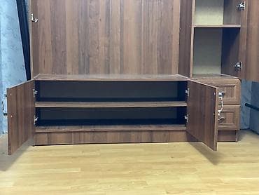 вешалка металлическая для одежды: Шифоньер, шкаф для одежды, Б/у, Прямой, Дерево — 3