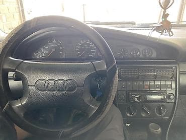 2 4 д: Audi 100: 1994 г., 2.6 л, Механика, Бензин, Седан — 4
