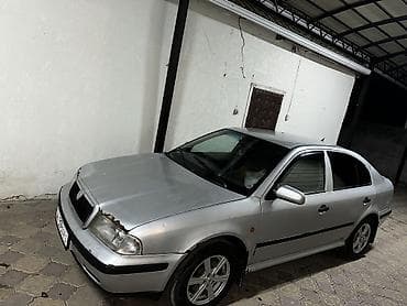 octavia: Skoda Octavia: 2000 г., 1.8 л, Механика, Седан — 3