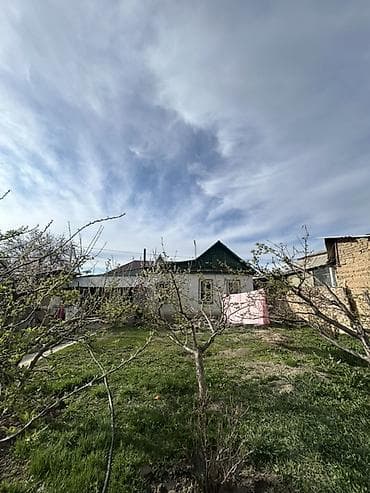 Продается жилой дом с большим земельным участком и хозяйственным