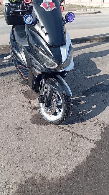 фары на мопед: Скутер с агрессивным скутер макси цена оканчателно скутер в идеале — 3