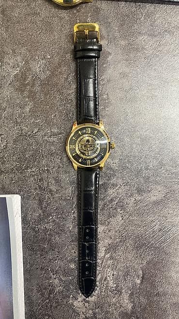 Зер буюмдар: Продаются часы, в оптом и розницу в наличии 4 шт. Премиального — 2