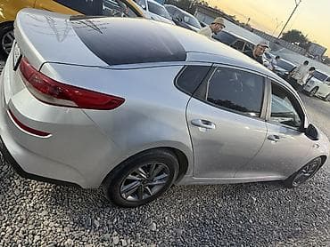 geely galaxy star 7: Kia K5: 2018 г., 2 л, Автомат, Газ, Седан — 3