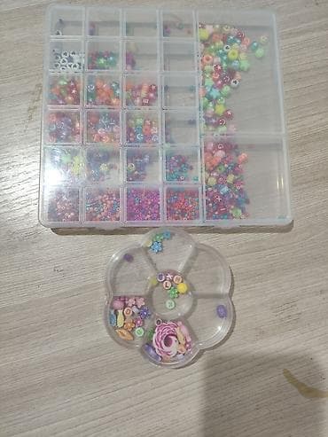 бутун сумка: Игрушки, сумочки и бижутерия на девочку. За всё 200 с — 4