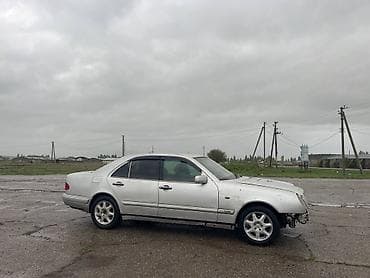 Mercedes-Benz E-Class: 1995 г., 2.2 л, Кол менен иштөөчү, Бензин, Седан — 5