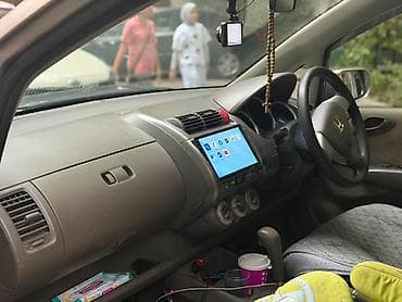 Honda Fit: 2005 г., 1.5 л, Бензин, Хэтчбэк — 5
