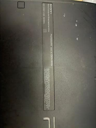 диски для игр: 1. PlayStation 3 Slim Sony PlayStation 3 Slim, модель CECH-2012A. В — 3