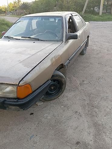 радар авто: Audi 100: 1983 г., 1.8 л, Кол менен иштөөчү, Бензин, Седан — 3