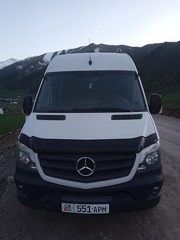 Mercedes‑Benz Sprinter — пассажирский микроавтобус премиум‑класса