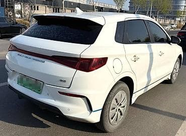 step 2: BYD E2: 2021 г., Электромобиль, Хэтчбэк — 2