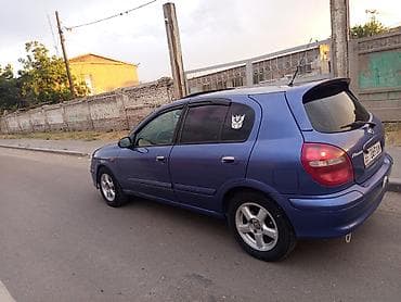 несс: Nissan Almera: 2001 г., 1.8 л, Механика, Бензин, Хэтчбэк — 5