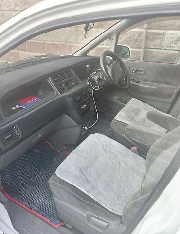 дверные ручки одиссей: Honda Odyssey: 1994 г., 2.2 л, Автомат, Бензин, Минивэн — 4