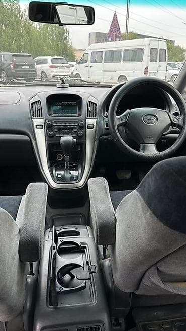 ford focus 3: Toyota Harrier: 2000 г., 3 л, Автомат, Бензин, Кроссовер — 8