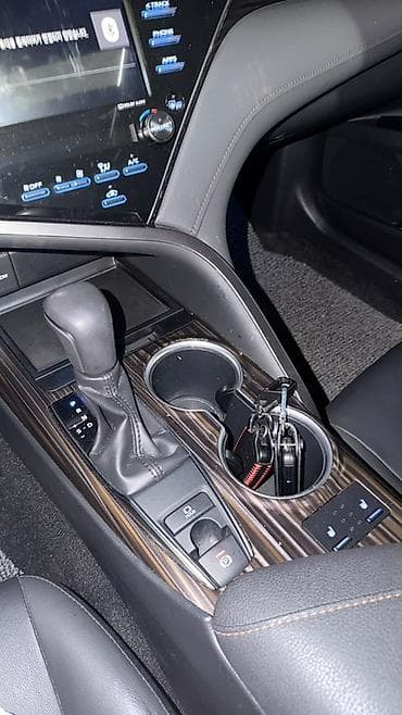 highlander 2012: Toyota Camry: 2019 г., 2.5 л, Бензин, Седан — 5