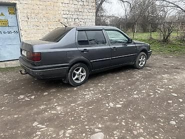 r18 5100: Volkswagen Vento: 1993 г., 2 л, Механика, Бензин, Седан — 2