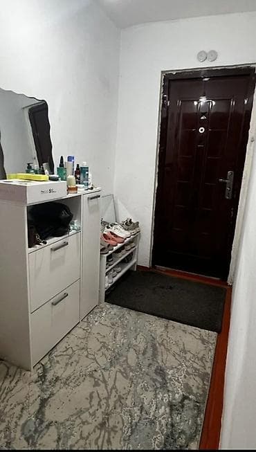 Батирлер: 1 бөлмө, 30 м², Аламедин-1 мкр Малосемейка, 4 кабат, Эски ремонт — 4