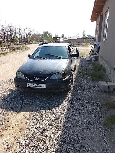 1998: Toyota Avensis: 2001 г., 2 л, Механика, Бензин, Хэтчбэк — 2