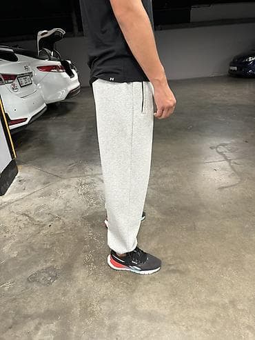 tech fleece: Мужские спортивные брюки джоггеры, цвет светло‑серый меланж. - — 10