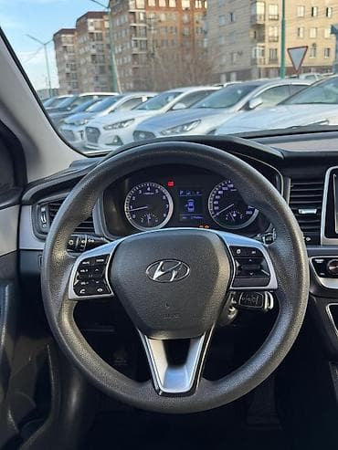 равно р3: Hyundai Sonata: 2020 г., Автомат, Газ, Седан — 9