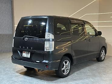 дверные обшивки гольф 2: Toyota Voxy: 2003 г., 2 л, Автомат, Бензин, Минивэн — 3