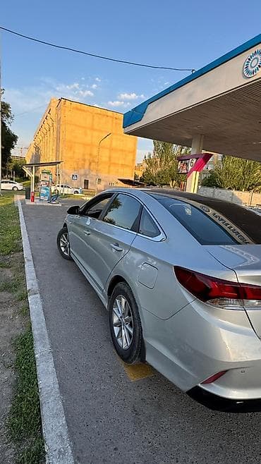бензиновой муравей: Hyundai Sonata: 2019 г., 2 л, Автомат, Газ, Седан — 2