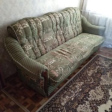 Прямые диваны: Прямой диван, Б/у — 2