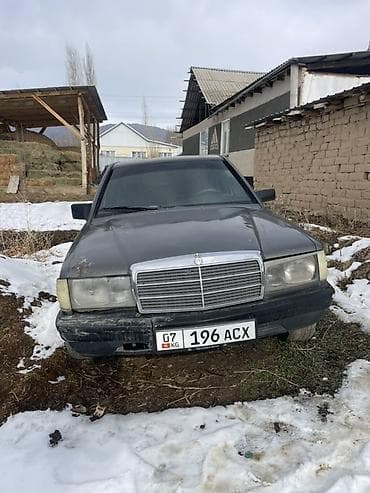 грандеур 2015: Mercedes-Benz 190: 1989 г., Ручные, Седан — 4