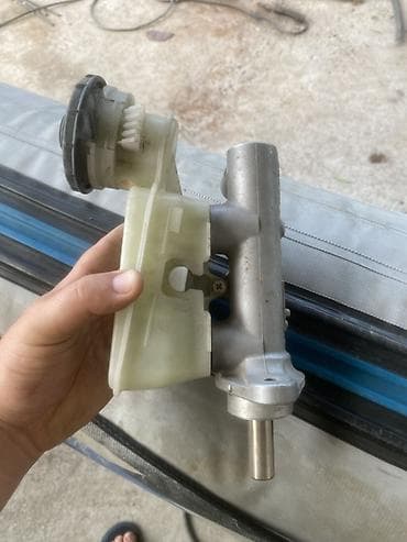 сошки: Главный тормозной цилиндр Honda CR-V — 2