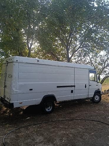 двигатель д4д: Mercedes-Benz : 1995 г., 4 л, Механика, Дизель, Фургон — 6