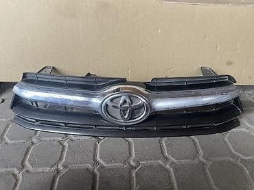 4runner 2017: Решетка радиатора Toyota 2015 г., Б/у, Оригинал — 2