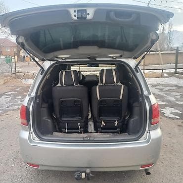 обмен на авто кунан: Toyota Avensis Verso: 2002 г., 2 л, Ручные, Бензин, Универсал — 6