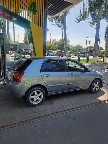Toyota Corolla: 2002 г., Автомат, Бензин, Хэтчбэк