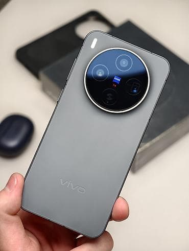 oc.lg: Vivo X300, Б/у, 256 ГБ, цвет - Серый — 1