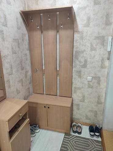 Продаю прихожка, зеркало с тумбой, вешалка с тумбой для обуви at lalafo.kg Продаю прихожка, зеркало с тумбой, вешалка с тумбой для обуви