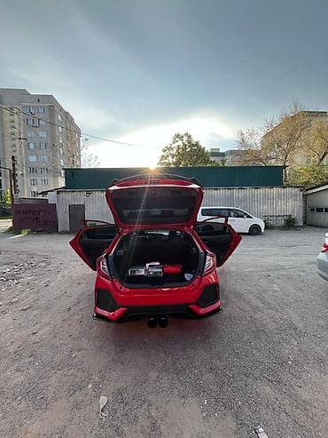 елантра 2017: Honda Civic: 2017 г., 1.5 л, Вариатор, Бензин, Хэтчбэк — 3