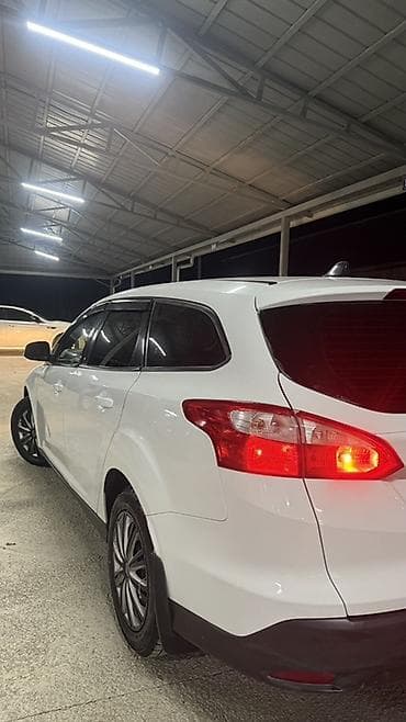 byd e9: Ford Focus: 2015 г., 1.6 л, Механика, Бензин, Универсал — 8
