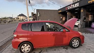 step vagon: Honda Fit: 2007 г., 1.5 л, Автомат, Бензин, Хэтчбэк — 2