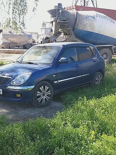 кочкор авто: Daihatsu Trevis: 2003 г., 0.9 л, Кол менен иштөөчү, Хетчбек — 2