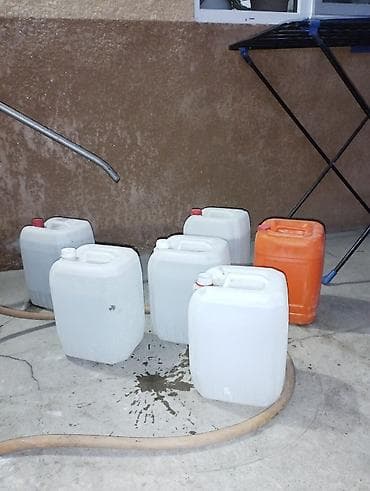 вода питьевая: Канистра 10 л — 2