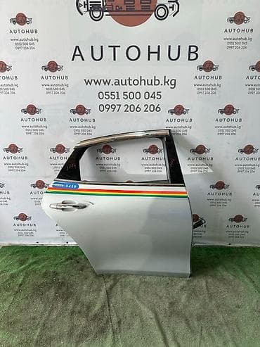 Автозапчасти: Дверь Hyundai Grandeur IG 3.0 GAS 2017 задн. прав. (б/у) — 1
