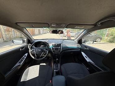 honda 2018: Hyundai Solaris: 2015 г., Бензин, Седан — 9