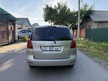Транспорт: Toyota Corolla Verso: 2002 г., 1.8 л, Автомат, Газ, Универсал — 5