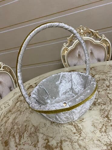 Продаю корзину есть две штуки возможно скидка